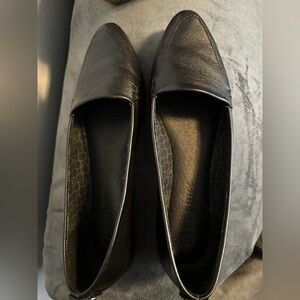 Sperry Women's Elegant Black Flats